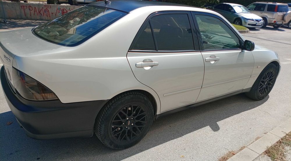 Lexus Is200 лексус