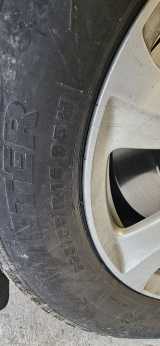 Cauciucuri iarna de diferite dimensiuni