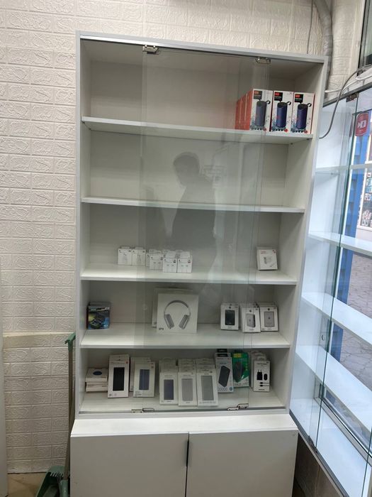 Продам готовый бутик под продажу аксесуаров и ремонт телефонов