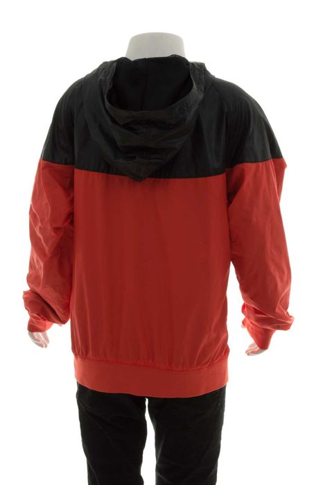 Nike шушляково горнище/яке, размер 12-13 г.(152-158 см)става и за XS/S