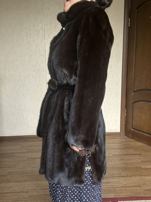Продам шубу норковую б/у