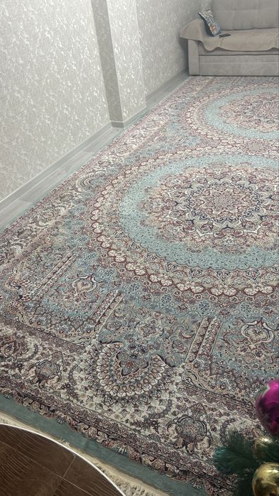 Иран ақ кілем сатамын/ Продам иранский белый ковер
