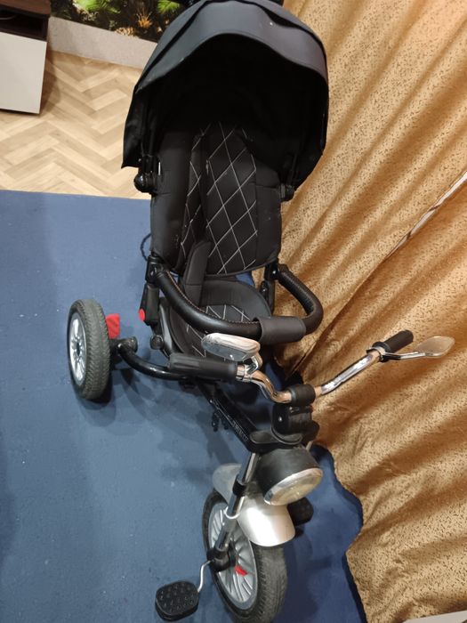 Трехколесный велосипед