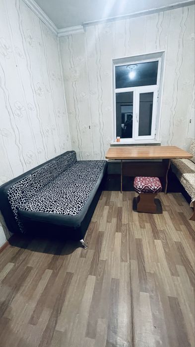 Продается диван в хорошем состоянии