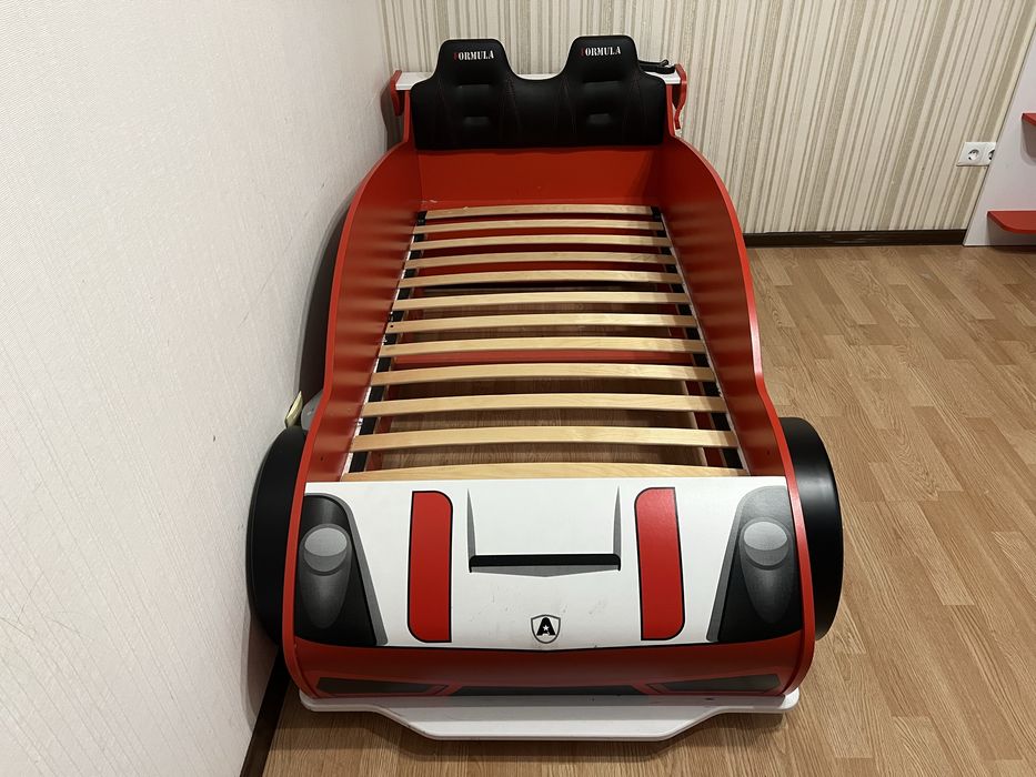 Продается детская кровать в стиле Formula 1