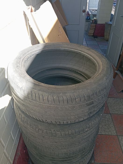 Продаю резину отличная дешево