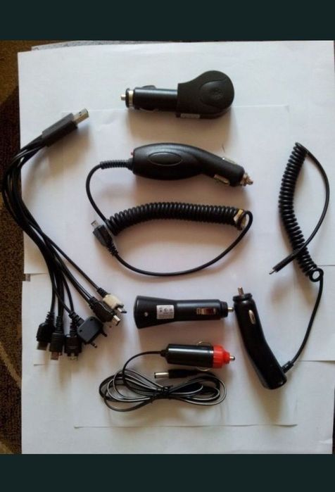 Încărcătoare pentru telefoane, tablete, alte dispozitive, de la priza bricheta auto.