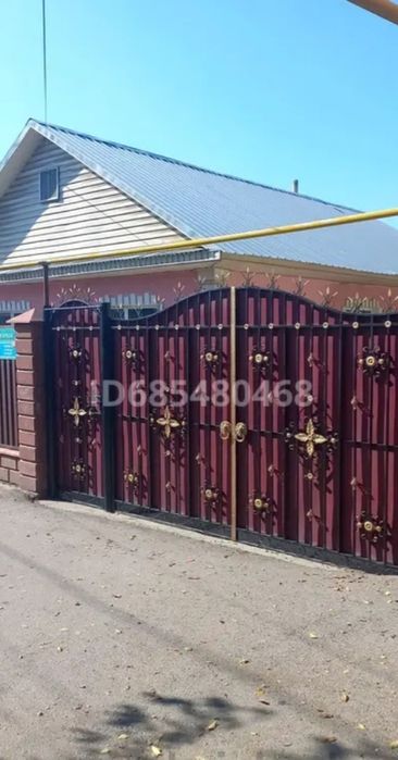 Продам дом, участок 7 соток