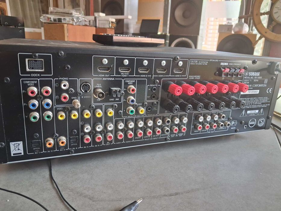 Yamaha RXV-665 receiver