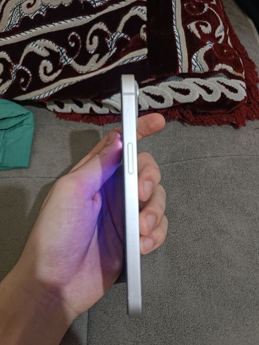 iphone 13 в идеальном состояний