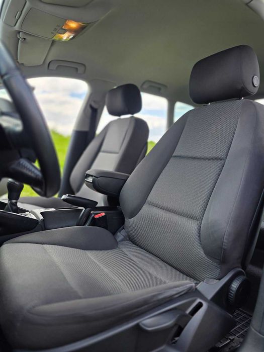 Audi A3 2010-1.6- (90кс)