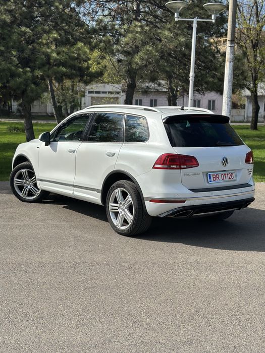 Volkswagen Touareg Facelift R-Line ~ BlueMotion Technology ~ 3.0 V6 TDI ~ 195.000km