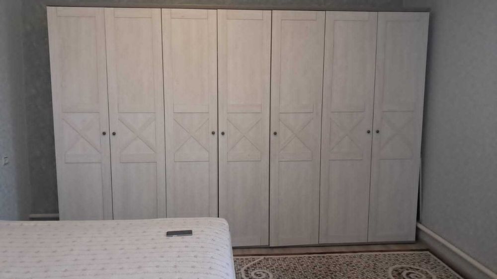 Продам спальный гарнитур