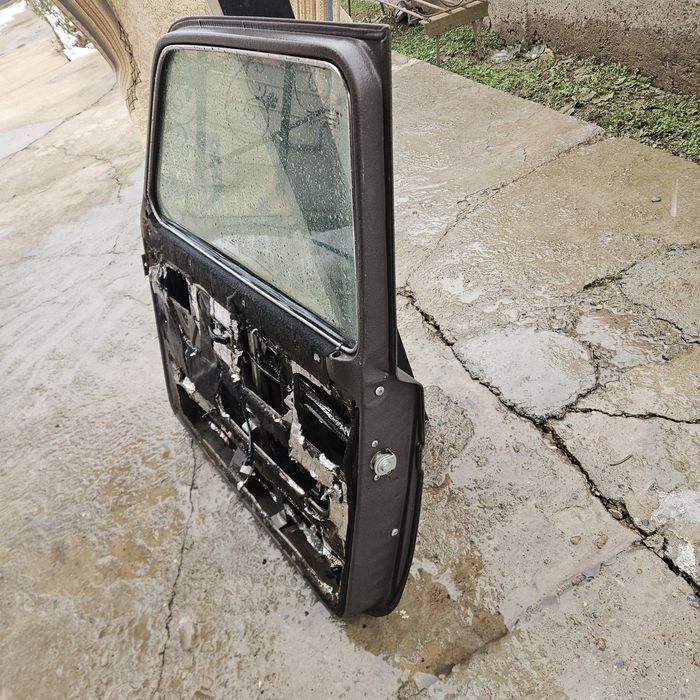 Дверь на ниву 21213-4