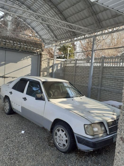 Мерседес 124 Е 124