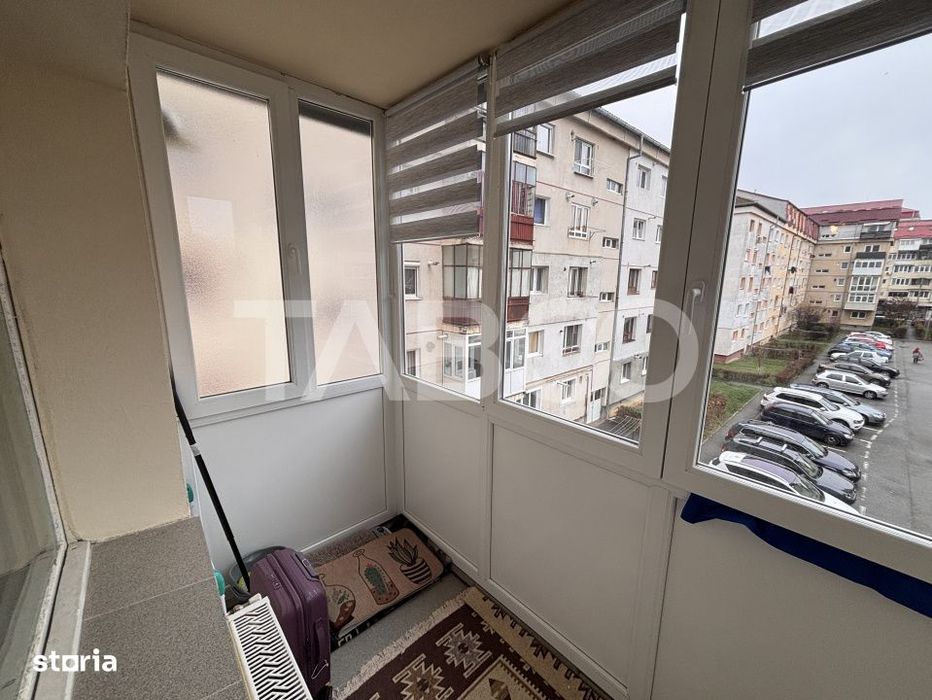 Apartament 3 camere decomandat de vanzare etaj 2   Valea Aurie