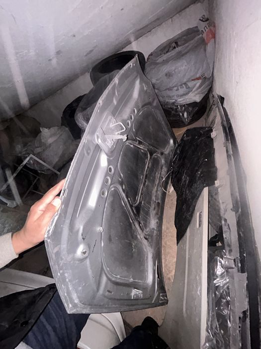 Капот приора звоните пишите