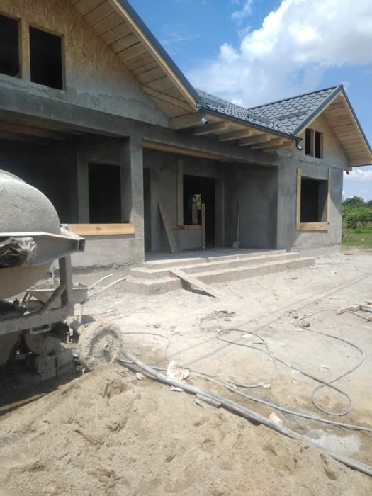 Tencuiala mecanizata