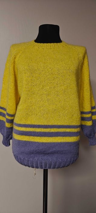 Джемпер вязанный, новый.