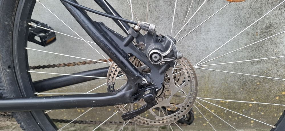 Vând bicicleta randon scart light