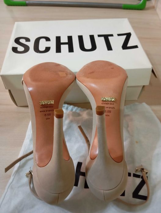 Сандалии женские Schutz Giselle натур. кожа нубук 39