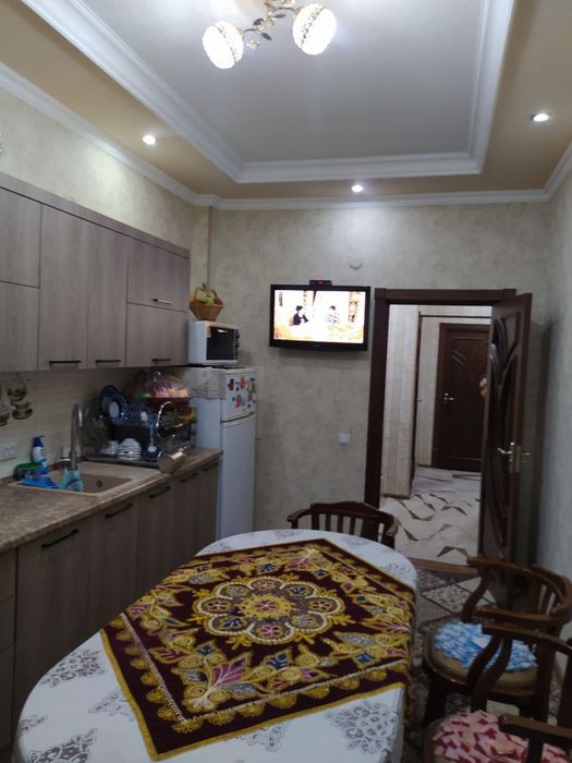 Сагдиана мед.колледж 5 этаж, 3 хона, 105 кв.м  уй сотилади