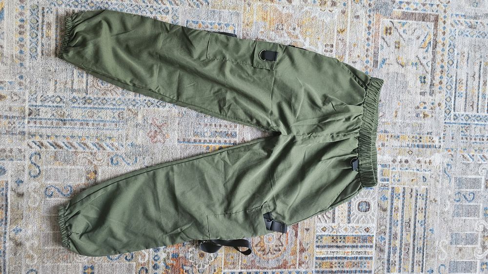 Продам джинсы женские