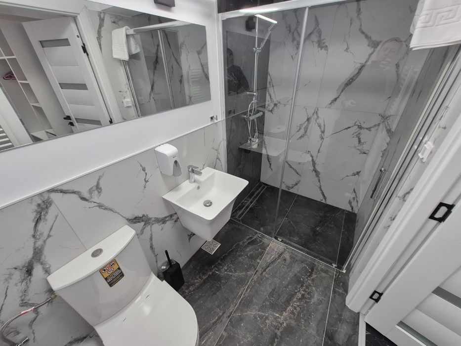 Închiriez Apartamente Cazare în regim hotelier  în inima orașului Târg