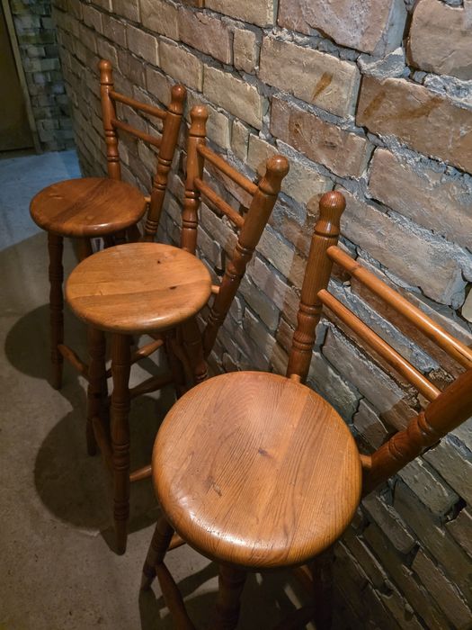 Бар столове (щъркели) от масивно дърво 3 броя