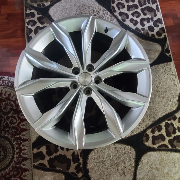 Malibu Diska R 19 , Srochna sotiladi