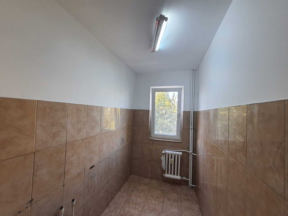 Apartament 3 camere, Tomis Nord – Str. Tulcei | Etaj 3/4 | Amenajat recent