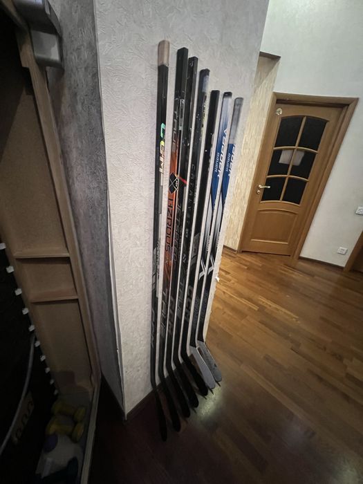 Продаю клюшки CCM, Bauer, true