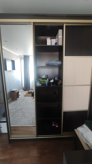 Продам шкаф купе