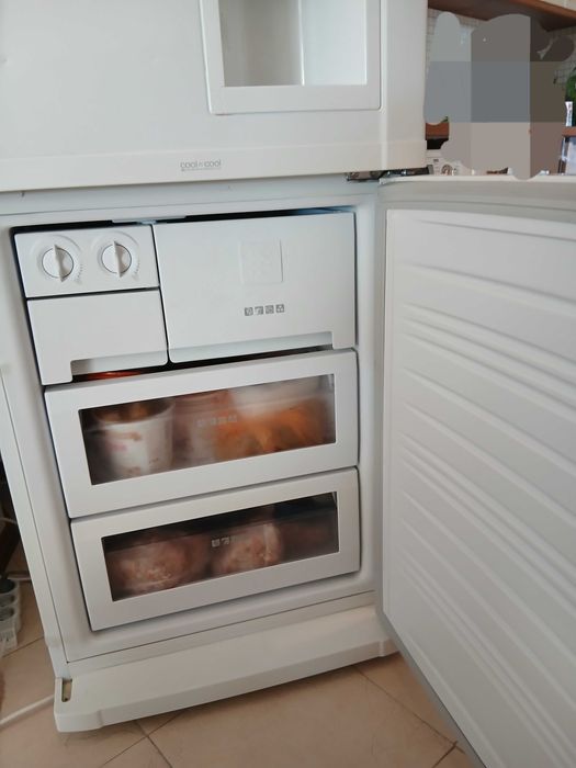 Супер Изгодно Хладилник с фризер Samsung RL-39WBSW ОБЩ ОБЕМ-345L.!!