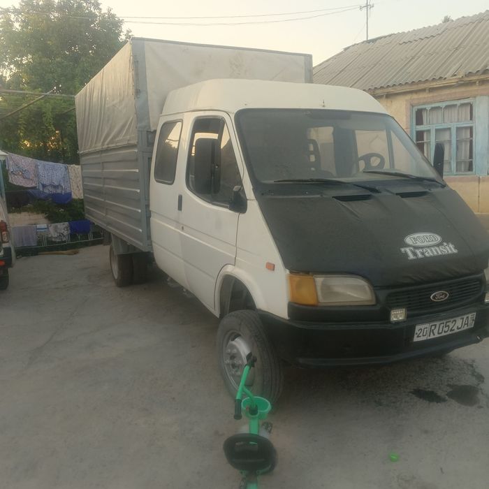 Ford transit yuk avtomobili va tilechka sotiladi