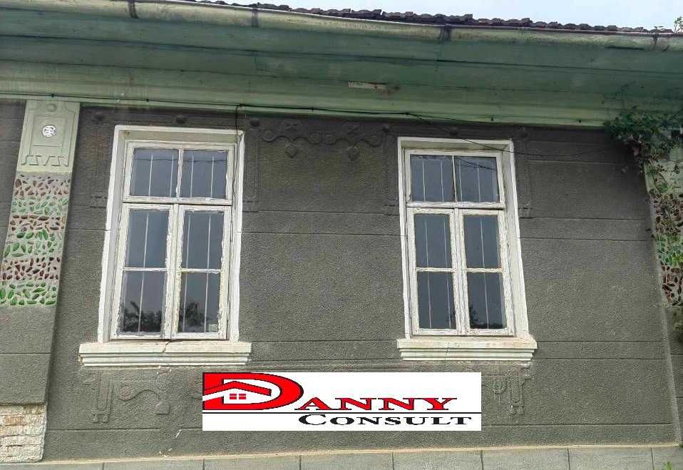 Едноетажна къща за продажба в с. Родина