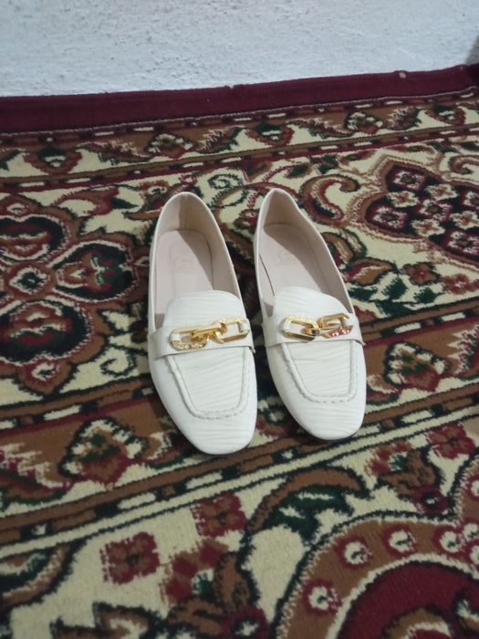 Тапички белая почти нови