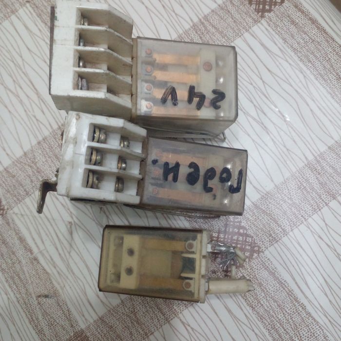 Реле промежуточное.