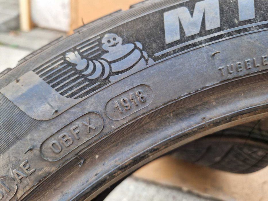 4 Michelin R20 265/45-295/40 Зимни гуми спорт пакет  DOT2618