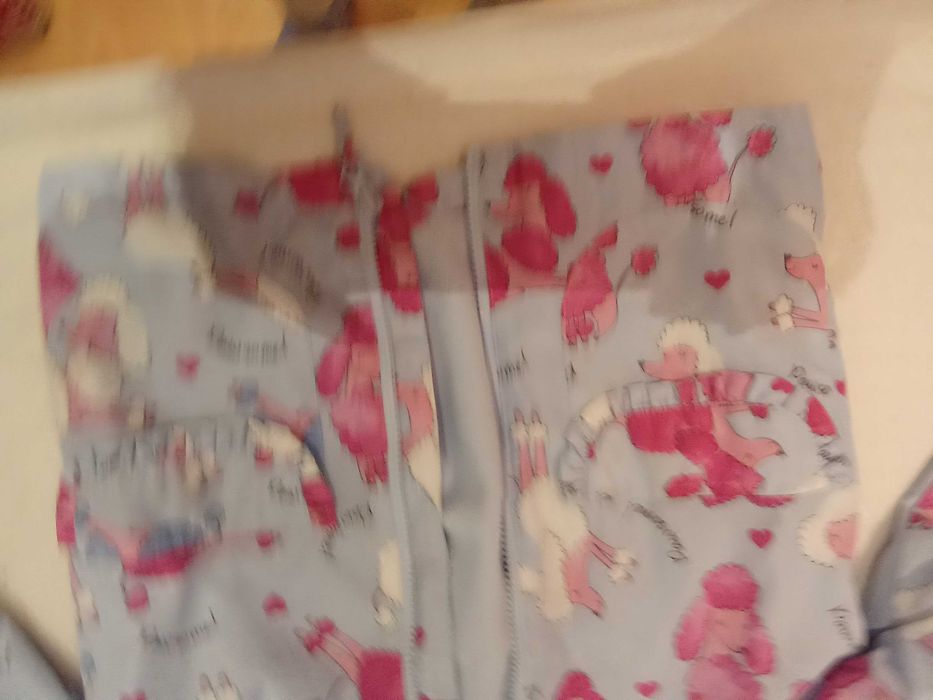 Яке за момиче 8-9г. -15 лв.