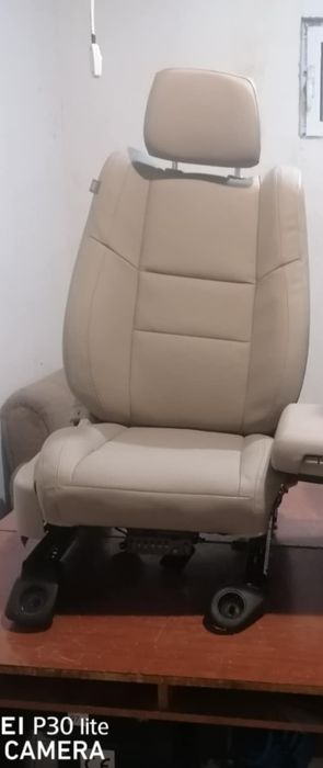 Претапициране на автомобилни и моторни седалки и волани Ловеч