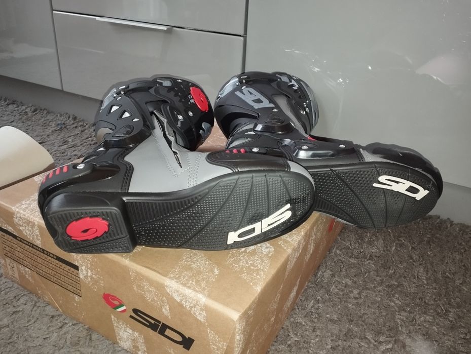 Мото ботуши Sidi 39 (отговарят на 38)