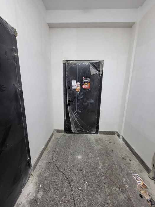 Turkiston turar joy majmuasidan 1 xonali 39 m2 uy sotiladi.