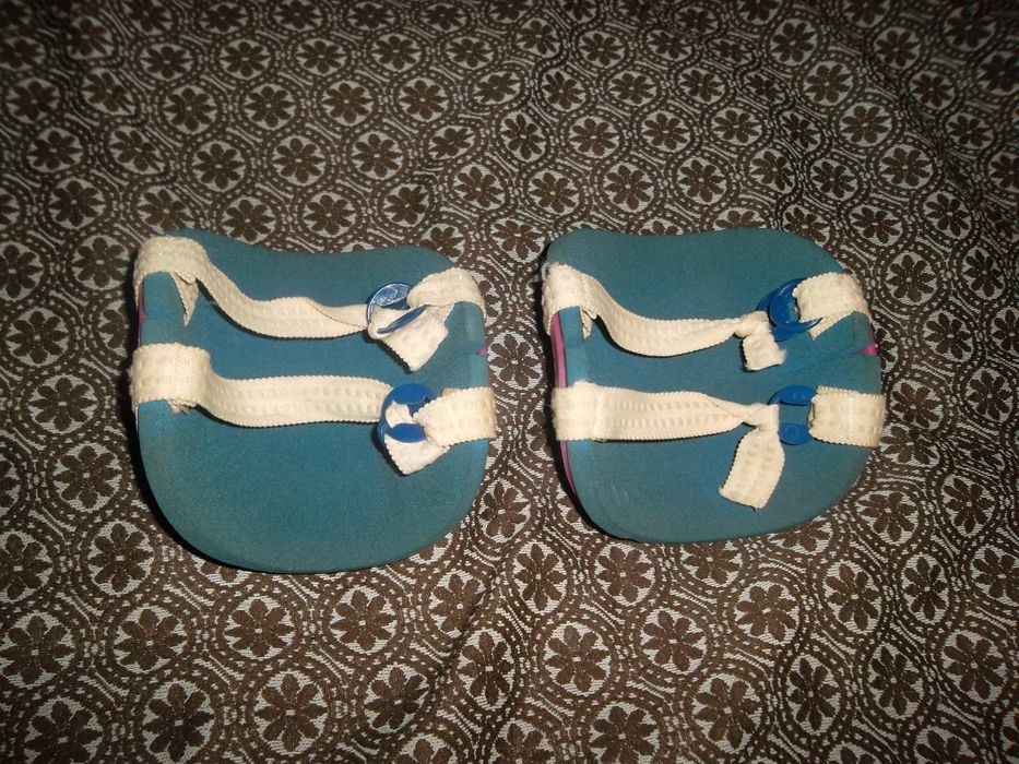 Продам Наколенники