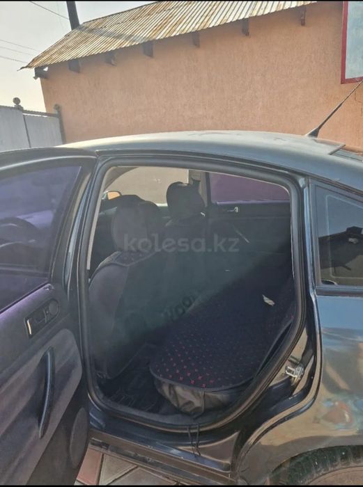 Volkswagen Passat B5