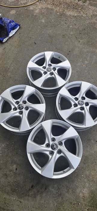 Jante aliaj toyota pe 17