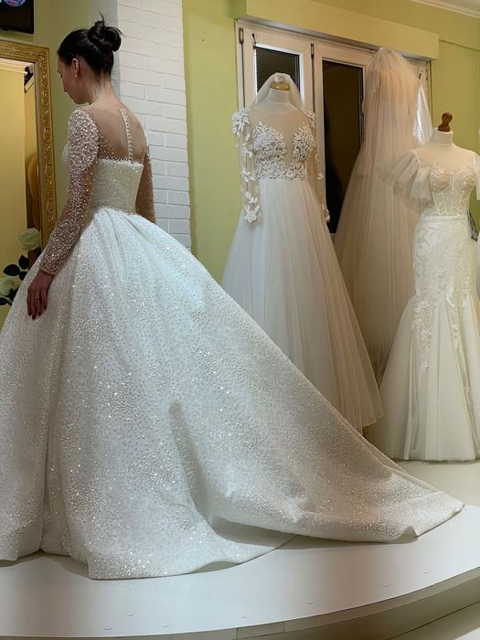 Rochie de mireasa model deosebit marimea XS