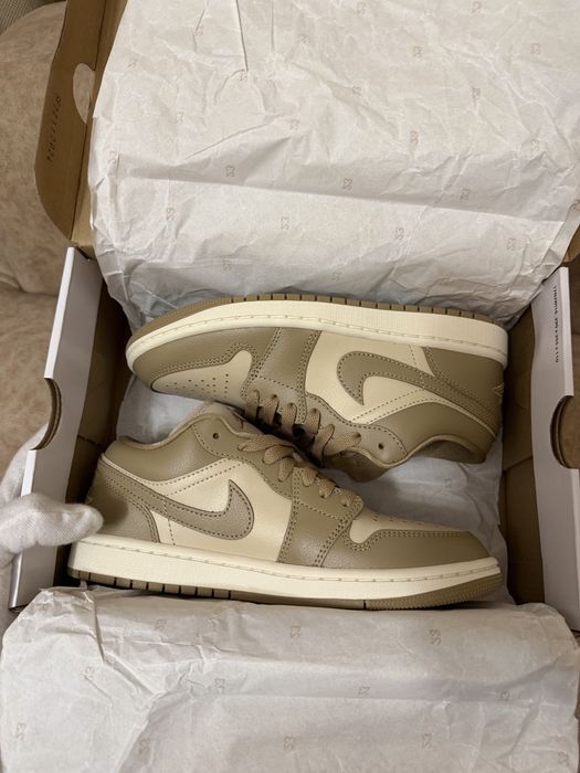 Оригинальные Wmns Air Jordan 1 Low “Rattan”