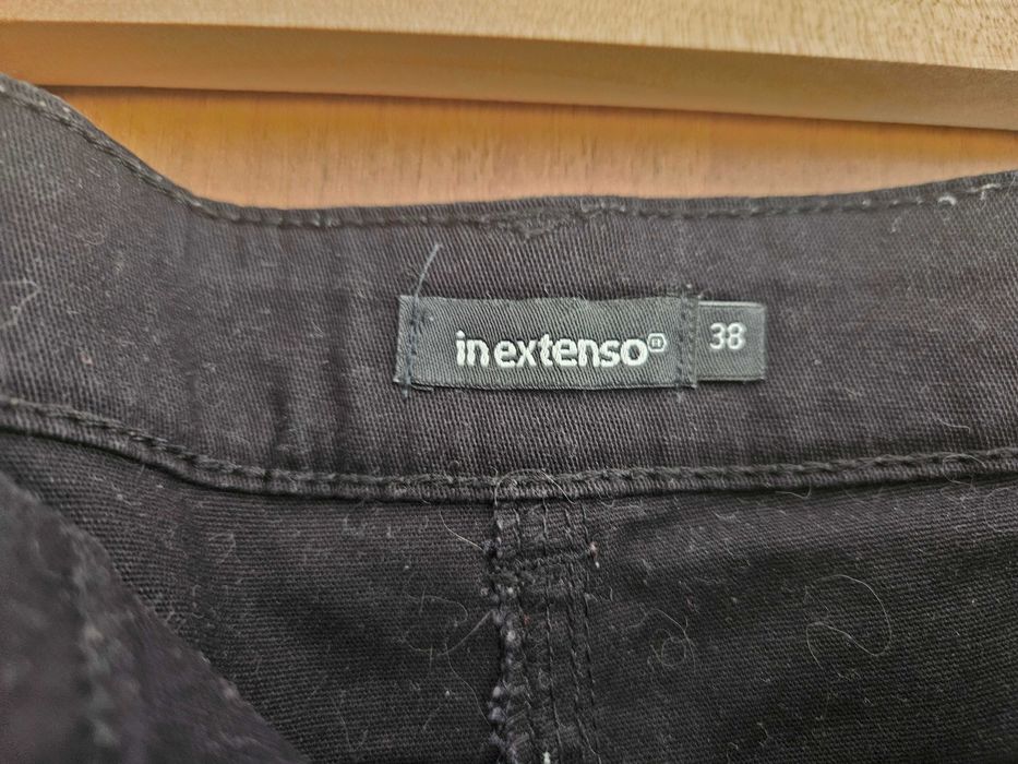 Fusta vara mini neagra