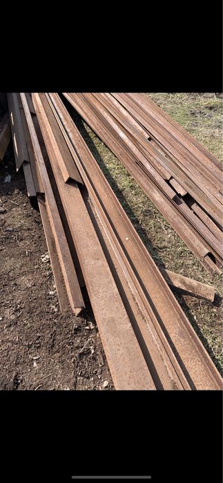 Швелер уголок бу в хорошем  состоянии длинна 6-7 метров